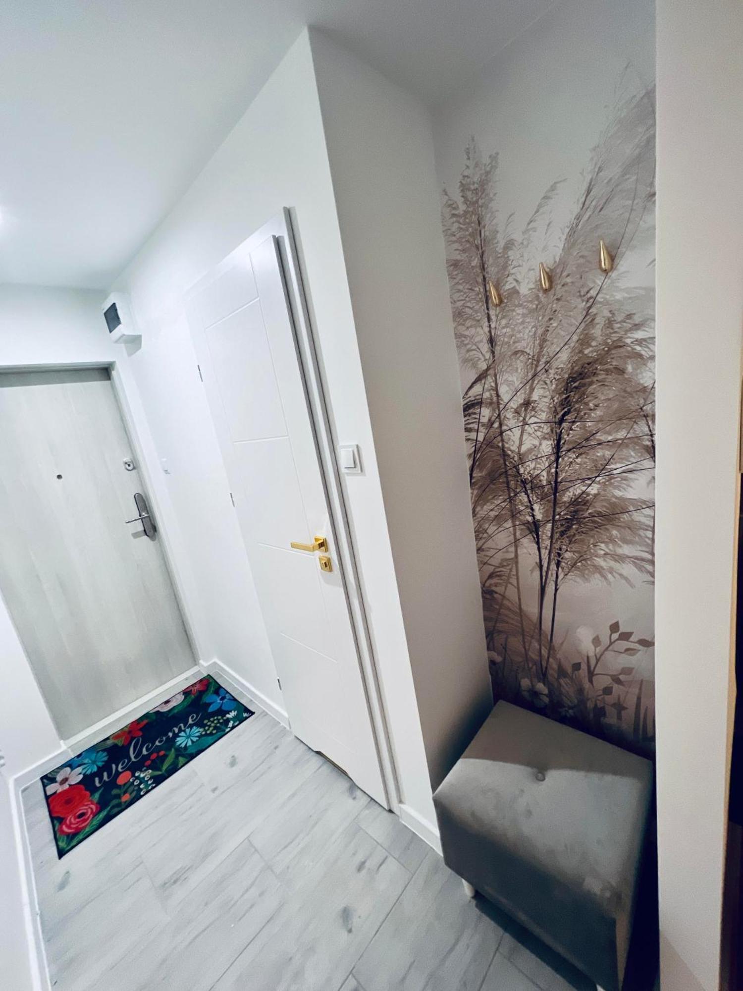 Apartament Happy Place Family & Business Targi Κίελτσε Εξωτερικό φωτογραφία